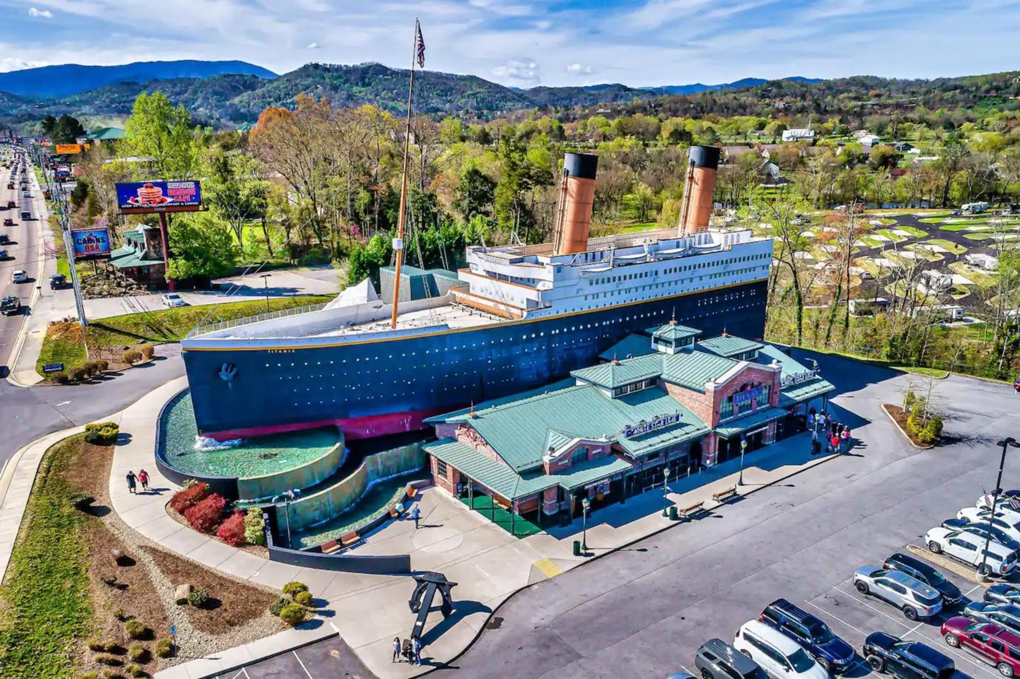 Views 1Br15Bath Pet-Friendly With Hot Tub & Bbq Pigeon Forge Exterior foto